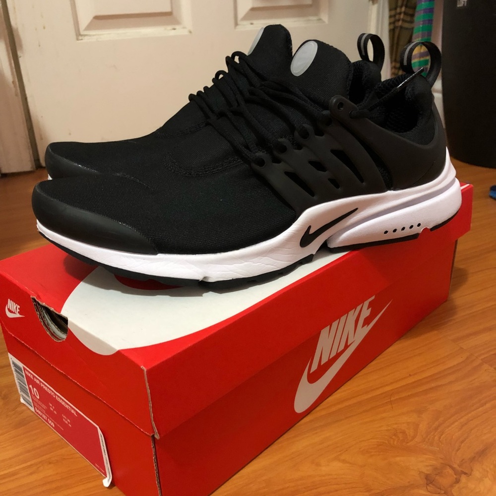 vnds nike air presto essential sz 10